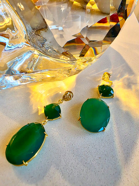 Gemajesty Green Agate Drop Gold Earring