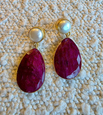 Gemajesty Fresh Water Pearl and Red Corundum Stone Drop Gold Earring