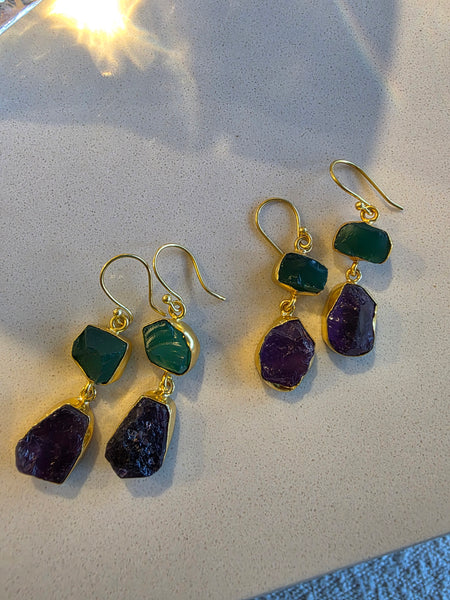 Gemajesty Green Onyx and African Amethyst Drop Earring