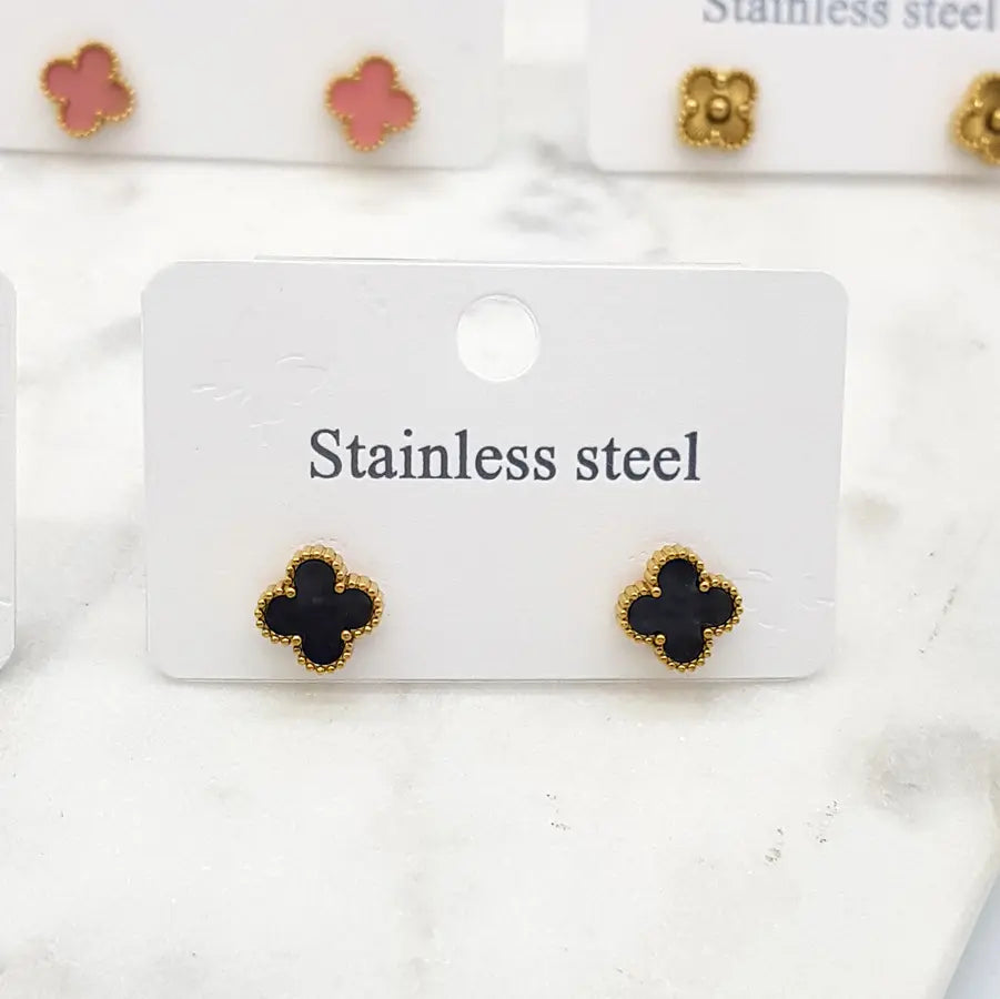 Gammie Italian Clover Black Enamel Gold Stud Earring