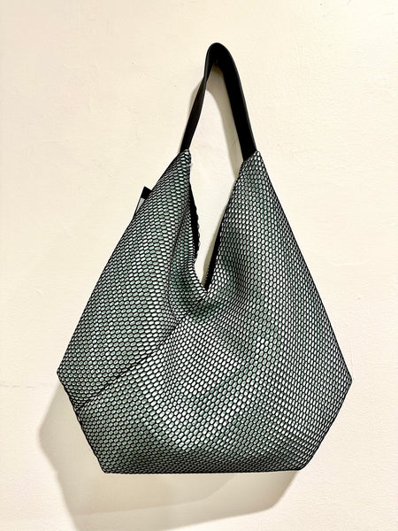 InZu Bevel Bag Black Mint Hive