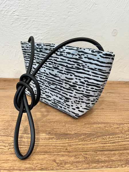 InZu Mouse Gray Brindle Crossbody Bag